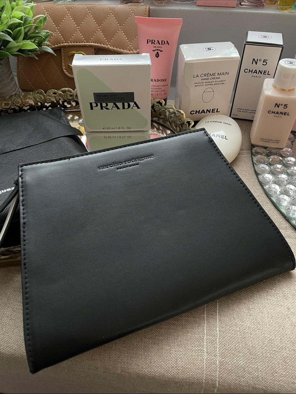 ✨ Narciso Rodriguez Parfums Black Leather Clutch & Dustbag ✨NEW